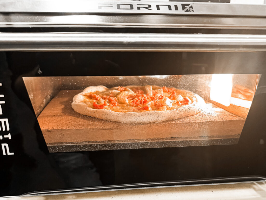 Neapolitanische Pizza im  Effeuno P134H 509